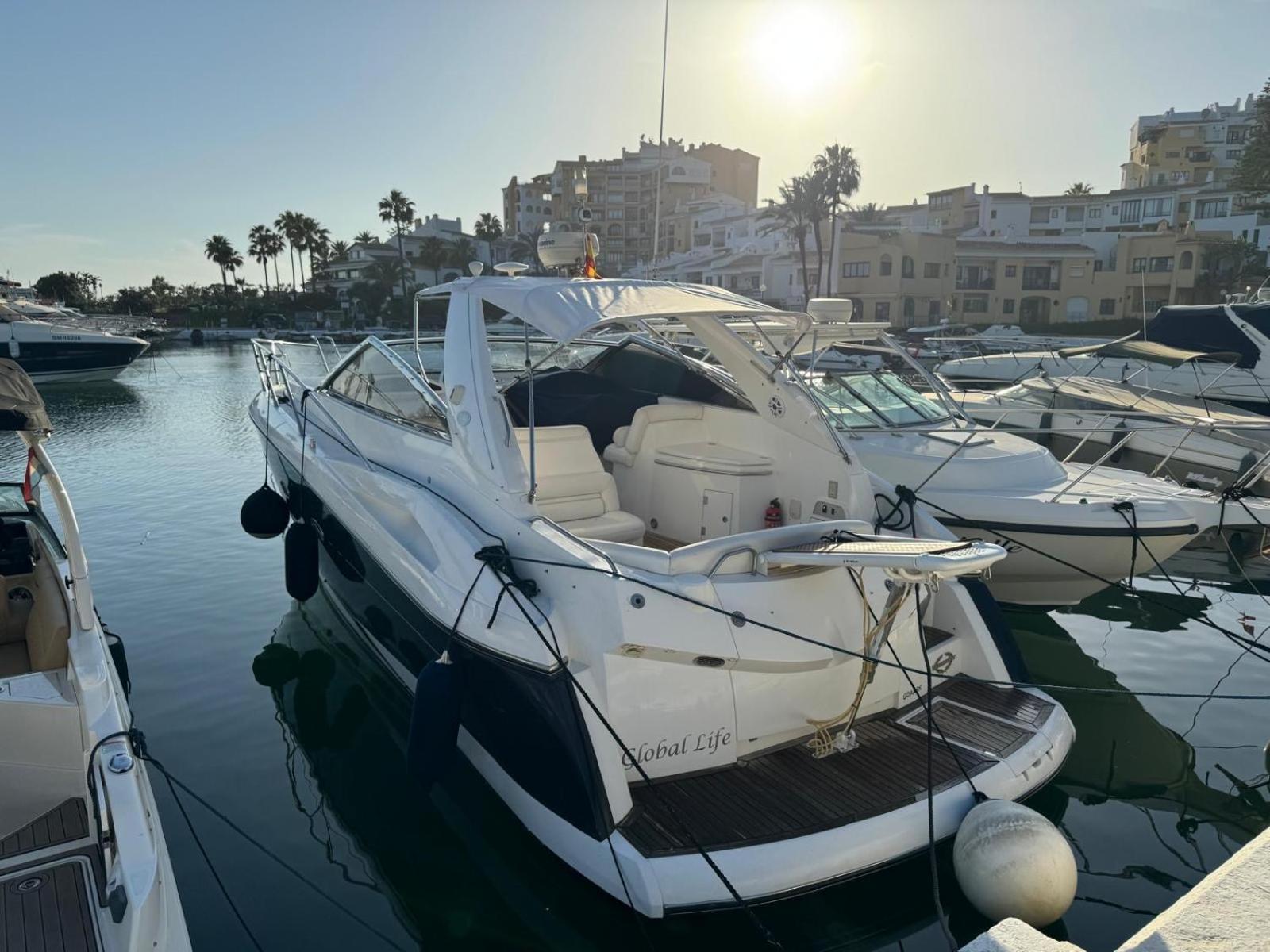Marbella Beachfront Edificio Mayoral Primera Linea De Playa Y Centro Ciudad Con Barco Opcional Exterior foto